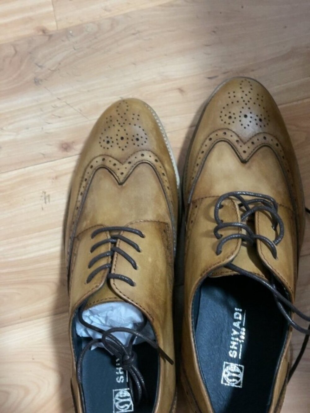 Handmade men's derby shoes in genuine leather, business formal dress shoes with